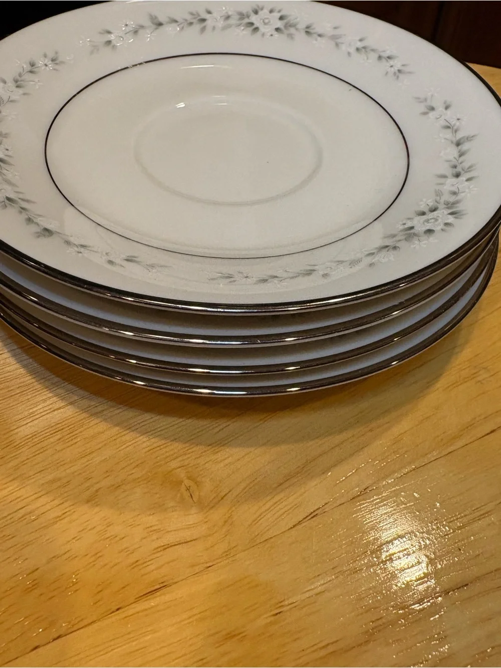 Set of 4-discontinued Noritake “Heather” pattern #7548 fine ivory China plates